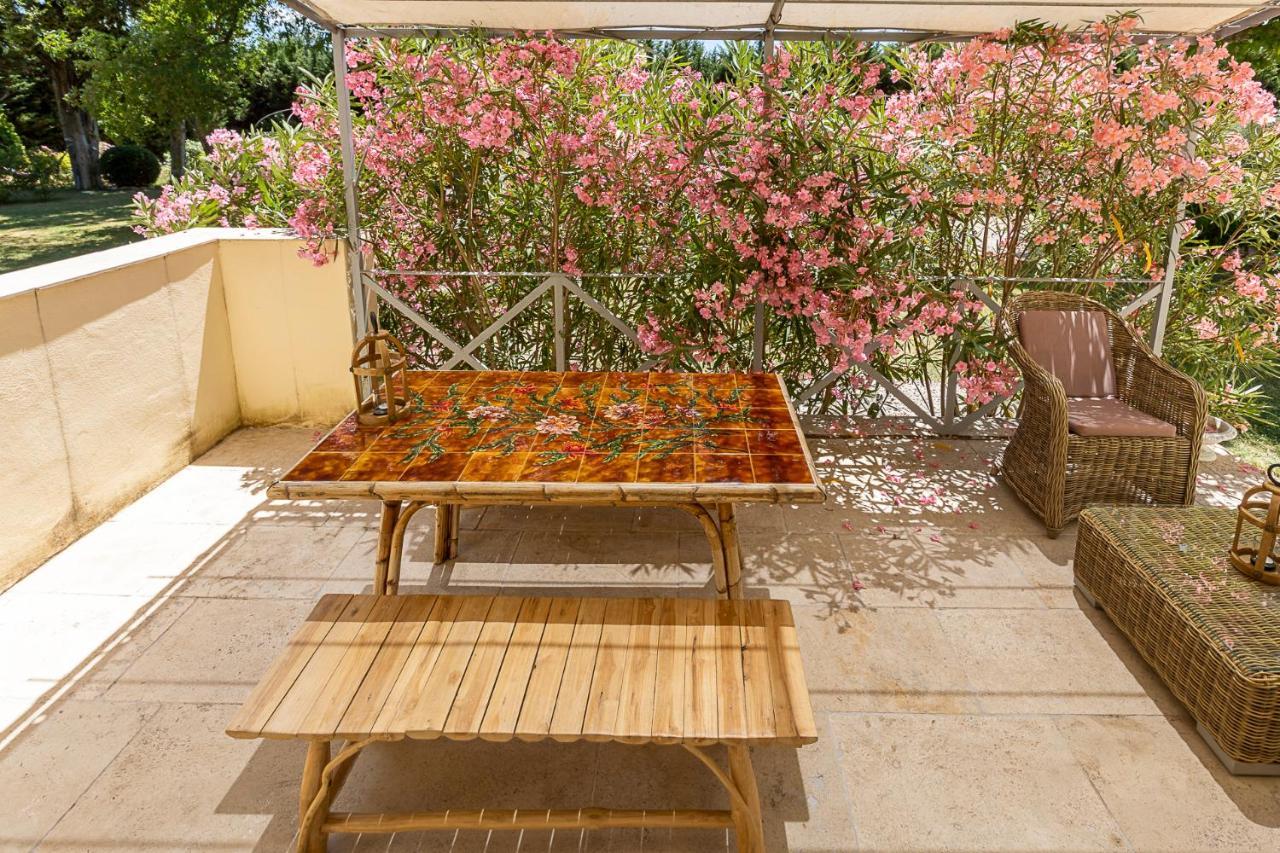 Bed and Breakfast Mas De Capelou Avignon Exteriér fotografie